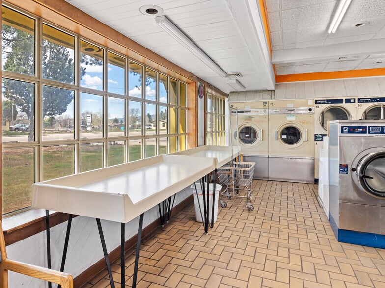 More Photos Of 2669 W Eisenhower Blvd, Loveland Freestanding For Sale