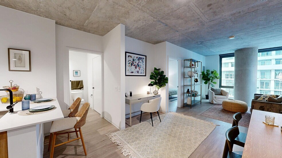 More Photos Of 1717 S Michigan Ave, Chicago Apartments For Lease