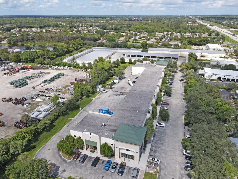 More Photos Of 10101 Lantana Rd, Lake Worth Showroom For Sale