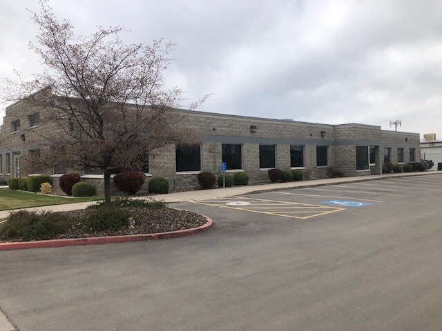 More Photos Of 756 S Redwood Rd, Salt Lake City Medical For Lease