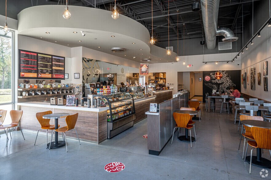 More Photos Of 9511 FM 1488, Magnolia Storefront For Sale
