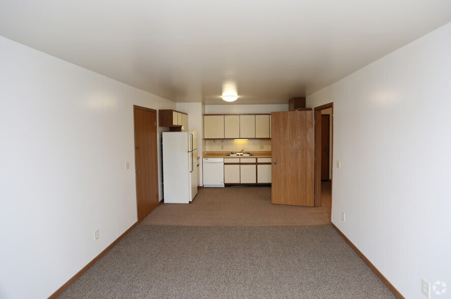 More Photos Of 911 W 3rd St, Nekoosa Apartments For Sale