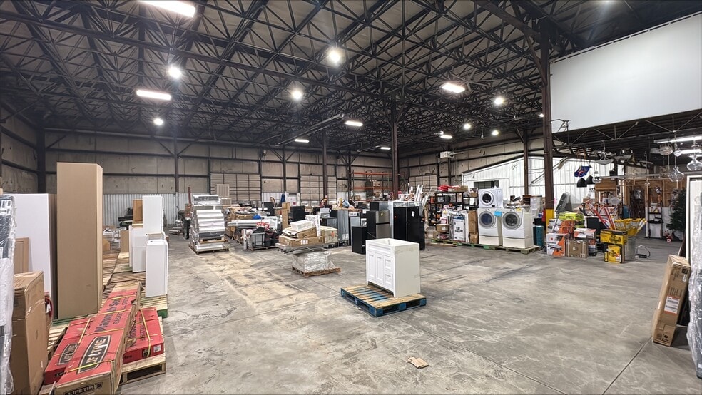 More Photos Of 23044 N State Road 37, Noblesville Manufacturing For Sale