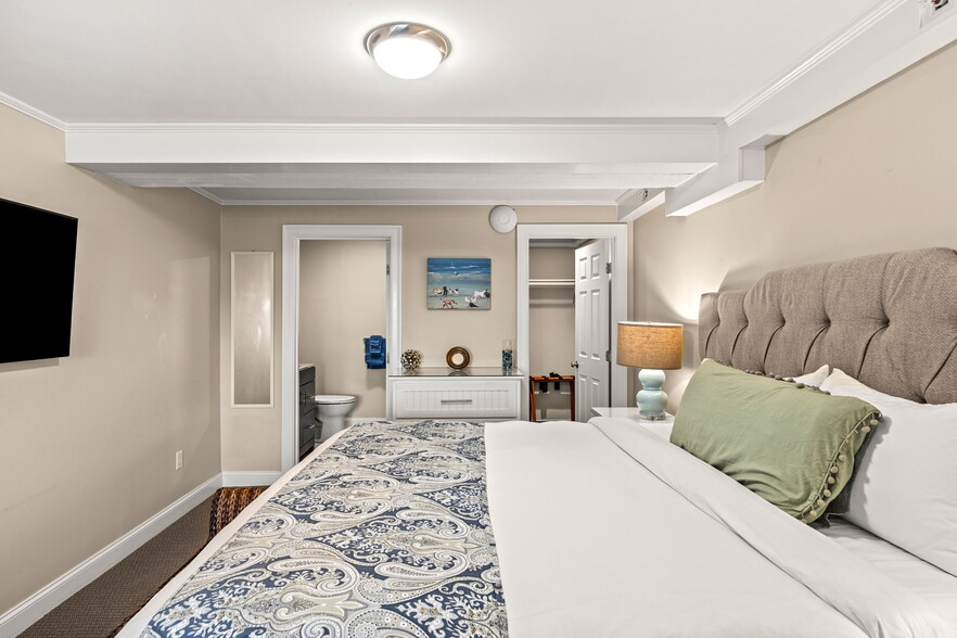 More Photos Of 175 Bridge Rd, Salisbury Hotel For Sale