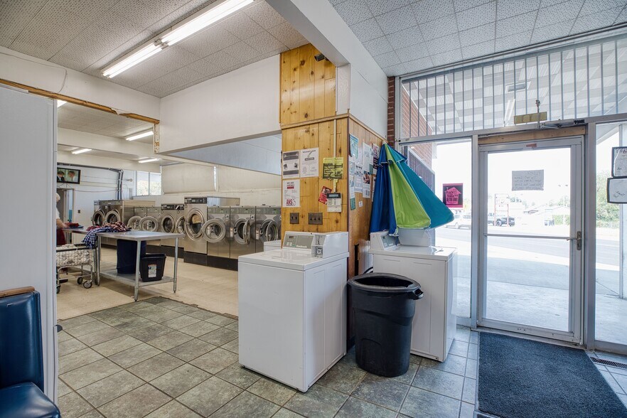 More Photos Of 2414 Main St, Lewiston Convenience Store For Sale