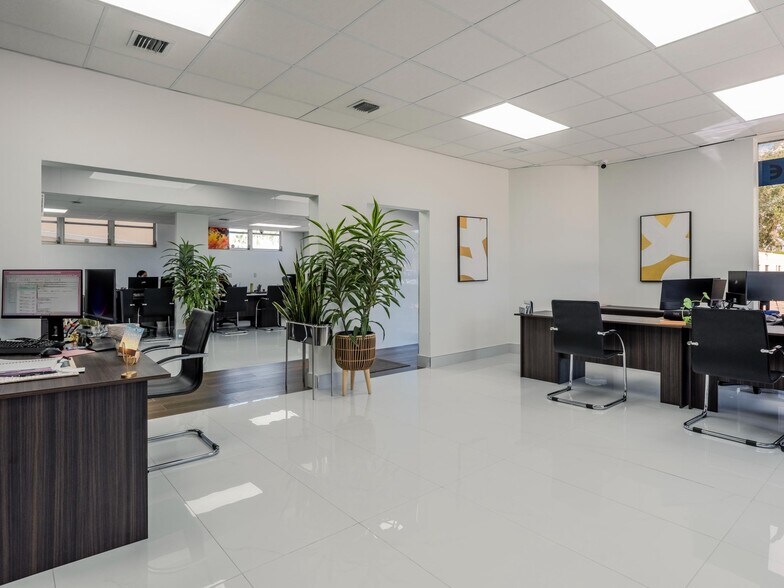More Photos Of 1880 NE 163rd St, North Miami Beach Medical For Sale
