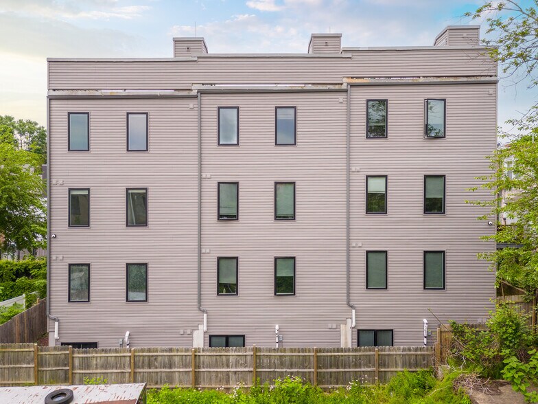 More Photos Of 85 E Sharpnack St, Philadelphia Apartments For Sale