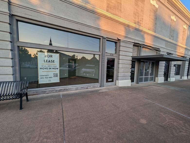 More Photos Of 400 N State Line Ave, Texarkana General Retail For Lease