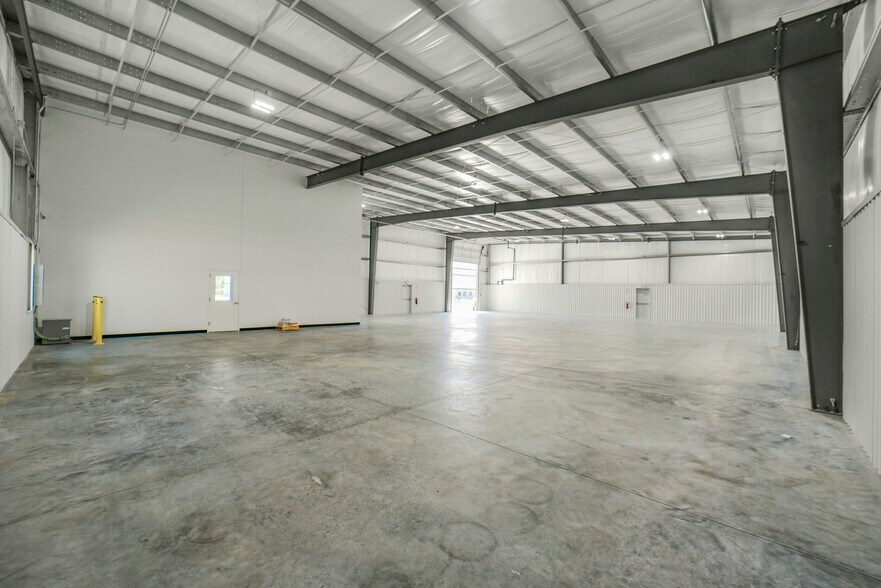 More Photos Of 1800 Meadow Edge Ln, Spring Unknown For Lease