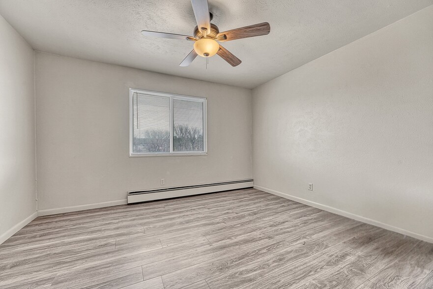 More Photos Of 490 E Elm St, Elizabeth Apartments For Sale