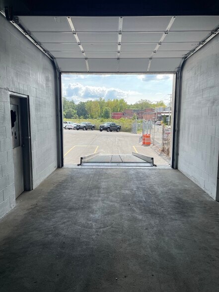 More Photos Of 180 Mill St, Cranston Distribution For Lease