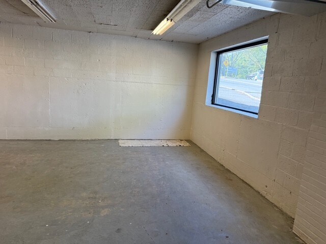 More Photos Of 342 Lexington Ave, Mount Kisco Light Distribution For Lease