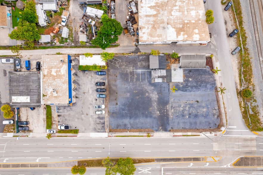 More Photos Of , Fort Lauderdale General Retail For Sale