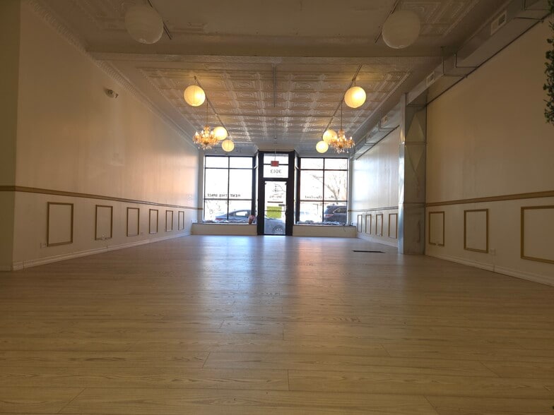 Primary Photo Of 3013 W Armitage Ave, Chicago Storefront For Lease