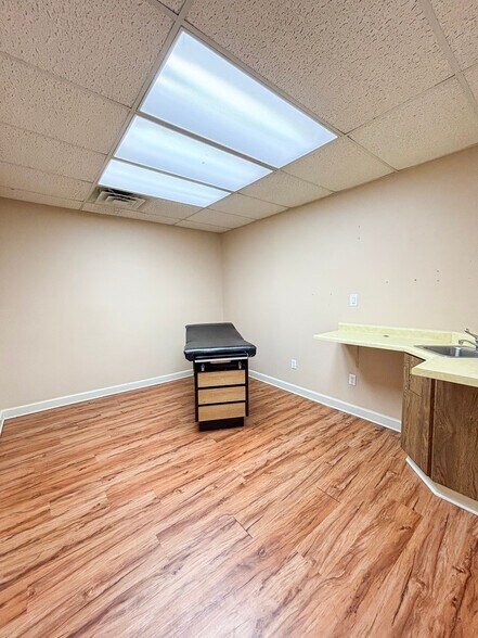 More Photos Of 115 S Munford St, Covington Medical For Sale