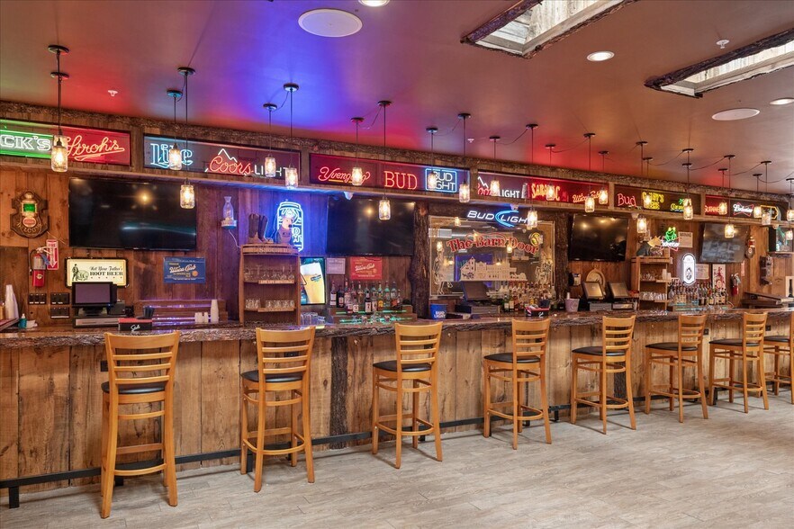 More Photos Of 728 Court St, Utica Restaurant For Sale