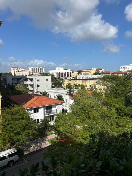 More Photos Of 1701 Ponce De Leon Blvd, Coral Gables Office For Lease