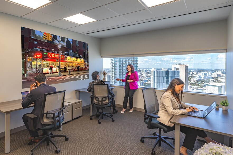 More Photos Of 100 SE 2nd St, Miami Coworking Space