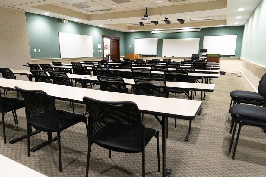 More Photos Of 81 Mary St, Charleston Office For Lease