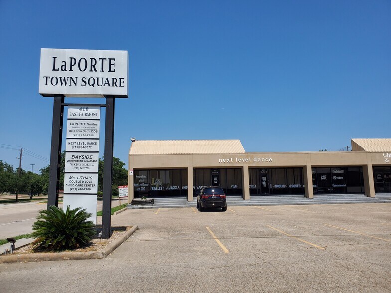 More Photos Of 410 E Fairmont Pky, La Porte Restaurant For Lease