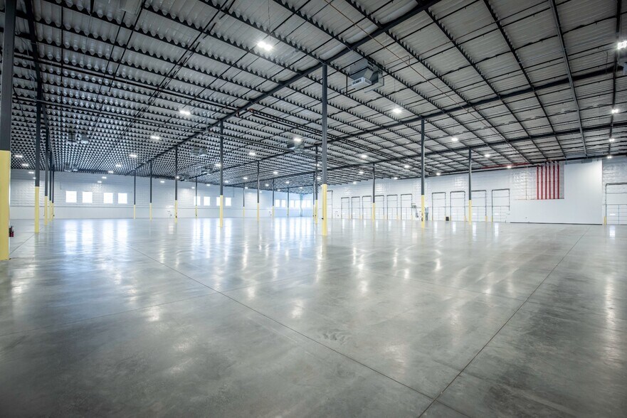 More Photos Of 8349 E Pecos Rd, Mesa Warehouse For Lease