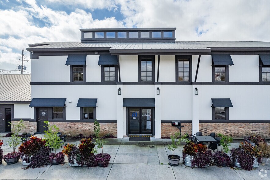 More Photos Of 343 N Bay St, Eustis Coworking Space