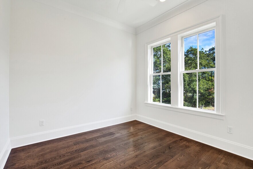 More Photos Of 104 17th st, Tybee Island Apartments For Sale