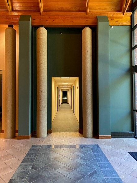 More Photos Of 368 Highland Colony Pkwy, Ridgeland Office For Lease