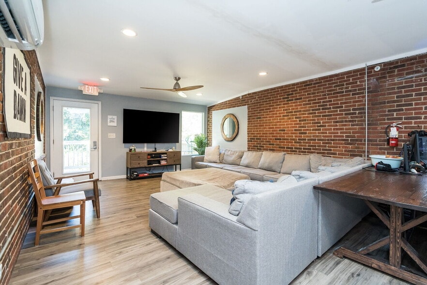 More Photos Of 2404-2410 1/2 Van Dyke Ave, Raleigh Apartments For Sale