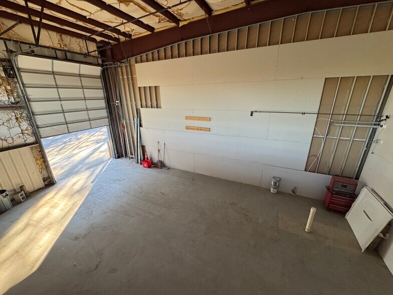 More Photos Of 10624 Metromont Pky, Charlotte Showroom For Sale