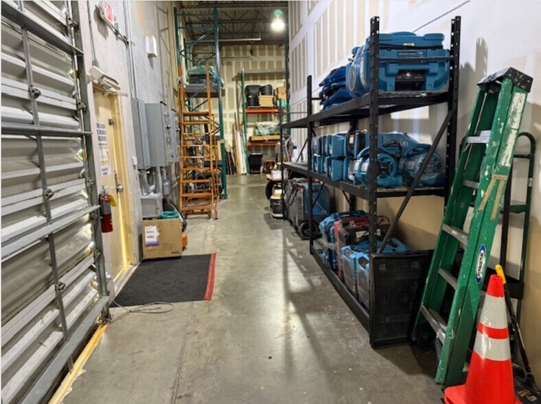 More Photos Of 5051 NW 13th Ave, Pompano Beach Light Distribution For Lease