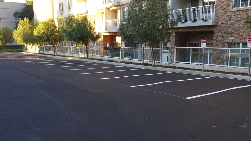 More Photos Of 1577 E Chevy Chase Dr, Glendale Medical For Lease