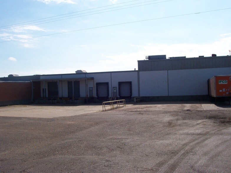 More Photos Of 750 Boling St, Jackson Light Distribution For Lease