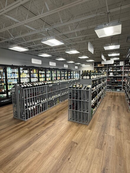 More Photos Of 1947 Wynnton Rd, Columbus Freestanding For Sale