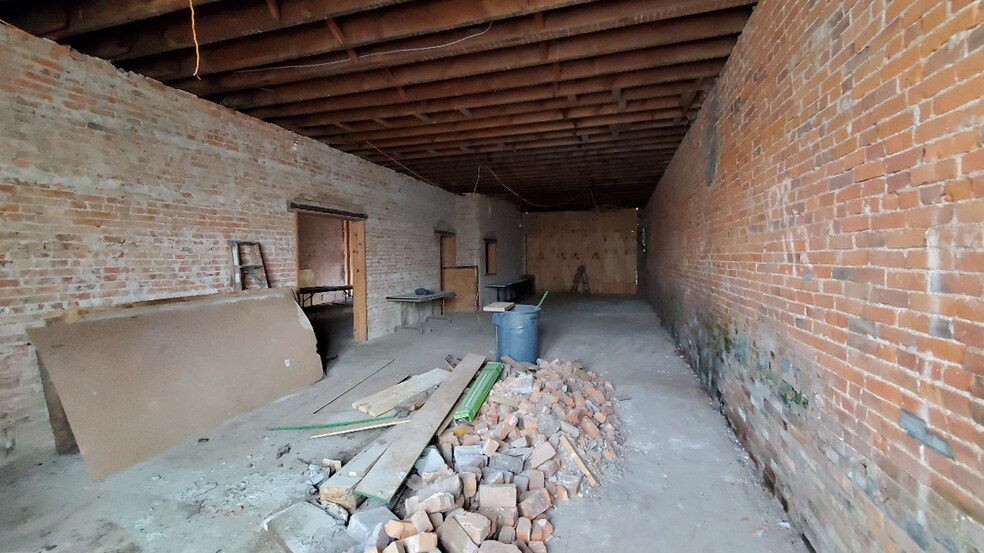 More Photos Of 941 W Broad St, Columbus Storefront Retail Office For Sale