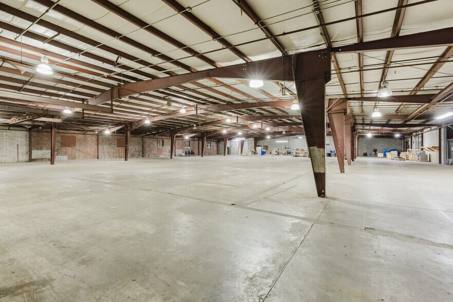 More Photos Of 1404 Industry Ave, Albany Manufacturing For Lease