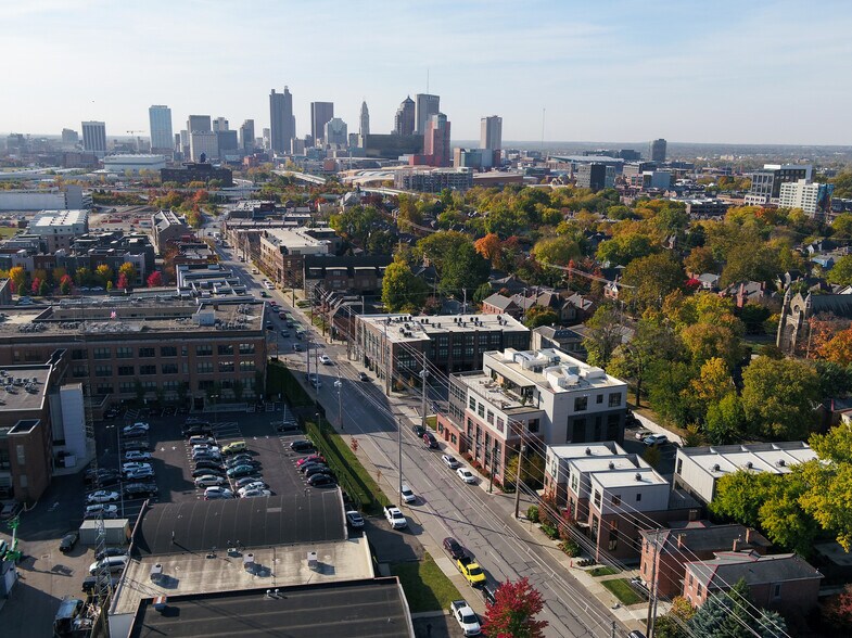 More Photos Of 893-901 N 4th St, Columbus Office Residential For Sale