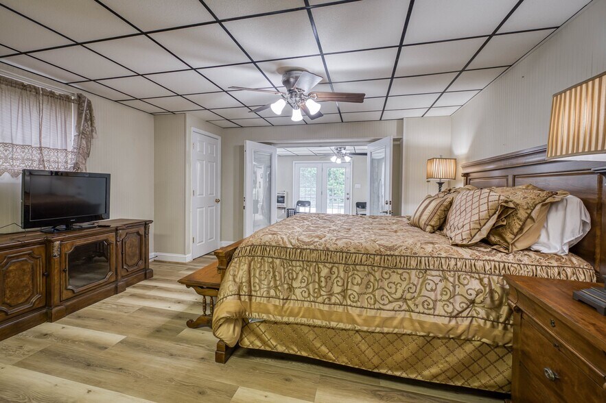 More Photos Of 200 Little Acres Dr, Marion Specialty For Sale