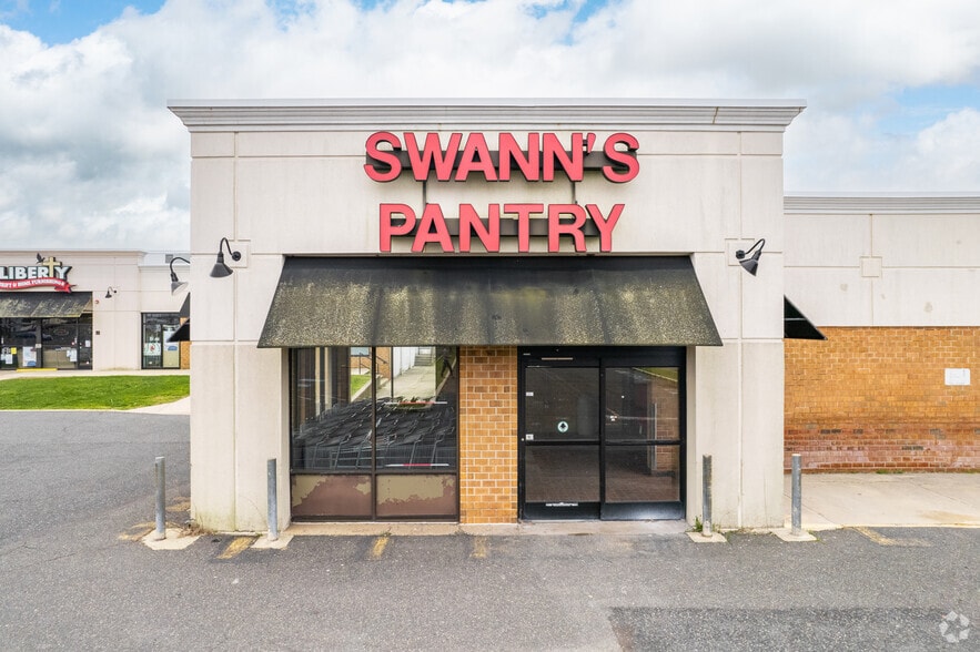 More Photos Of 240 S West End Blvd, Quakertown Unknown For Lease