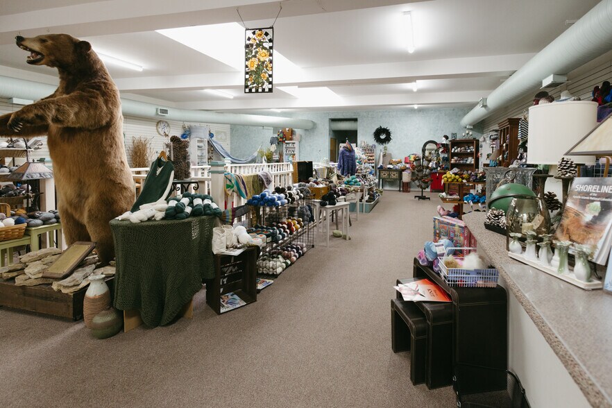 More Photos Of 121 Rittenhouse Ave, Bayfield Storefront For Sale