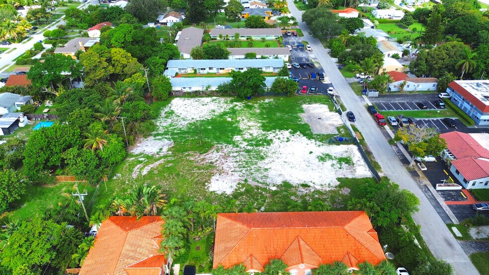 More Photos Of 2630 Pierce St, Hollywood Land For Sale