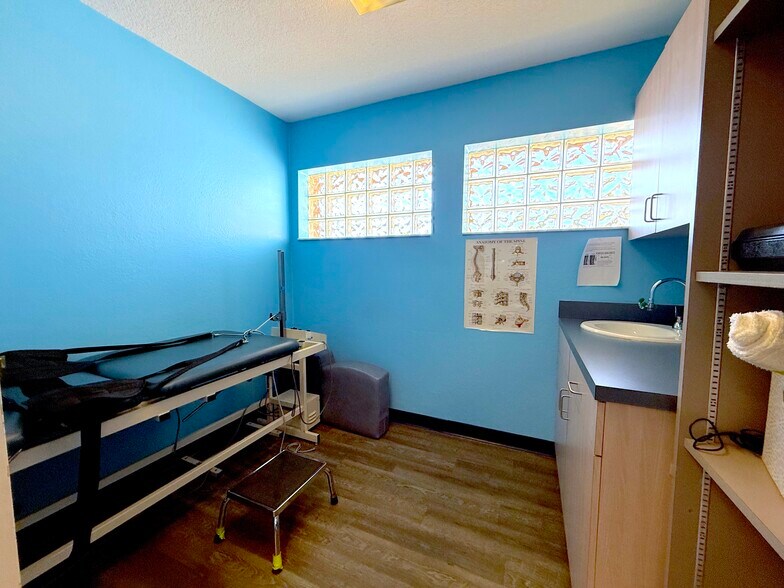 More Photos Of 3861 Oakwater Cir, Orlando Medical For Sale