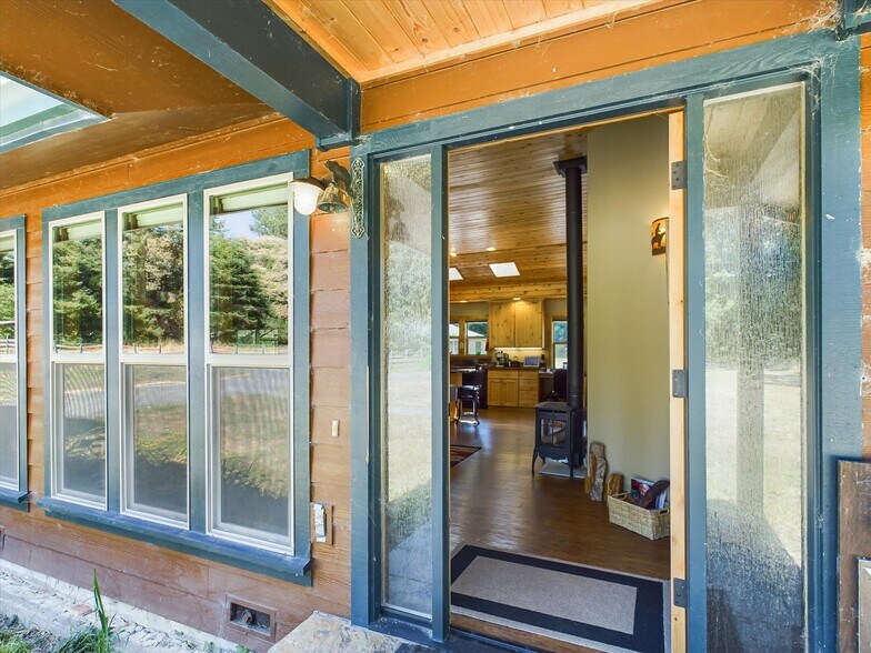 More Photos Of 595 Riverside Park Rd, Carlotta Land For Sale