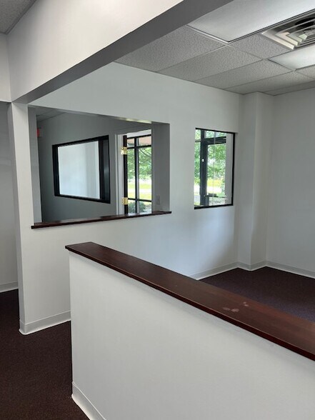 More Photos Of 6111 Heritage Park Dr, Chattanooga Office For Lease