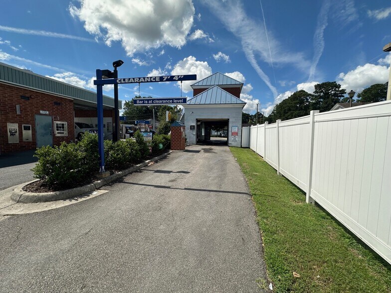 More Photos Of 910 W Washington St, Suffolk Freestanding For Sale