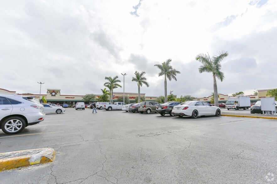 More Photos Of 1550 W 84th St, Hialeah Coworking Space