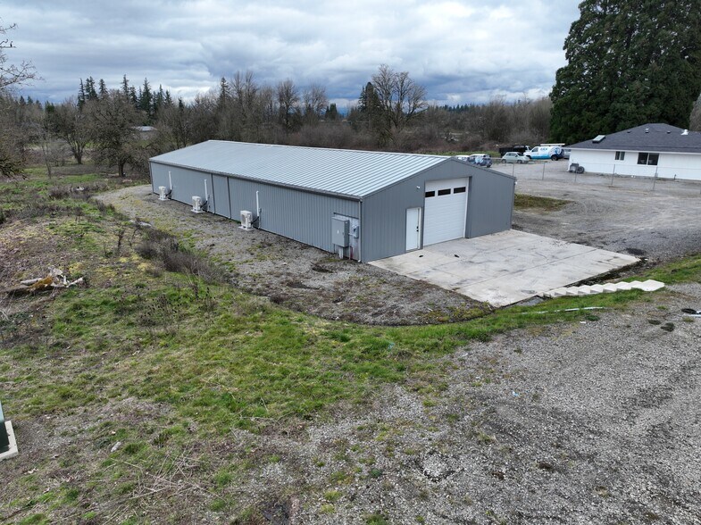 More Photos Of 104 NE 194th St, Ridgefield Warehouse For Lease