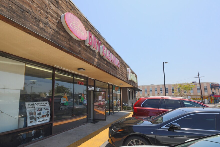 More Photos Of 605-619 W Manchester Blvd, Inglewood Unknown For Lease