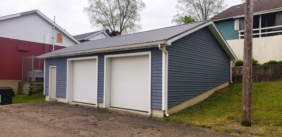 More Photos Of 4637-4639 W Prospect St, Mantua Storefront Retail Residential For Sale