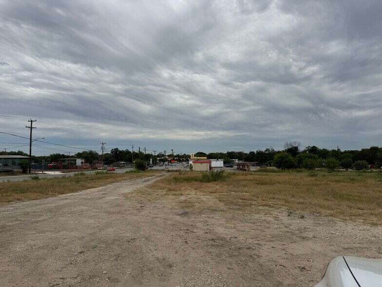 More Photos Of 602/622 Roland Ave, San Antonio Land For Sale